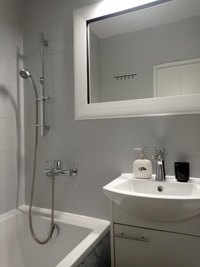 Apartament Rodzinny Domino - Plaza Jelitkowo - Ergo Arena - Azw Danzica Esterno foto